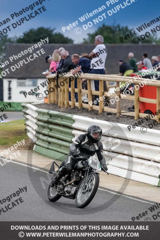 Vintage motorcycle club;eventdigitalimages;mallory park;mallory park trackday photographs;no limits trackdays;peter wileman photography;trackday digital images;trackday photos;vmcc festival 1000 bikes photographs